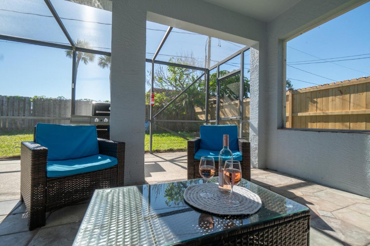 מלבורן Serene Seaside Retreat - Dog Friendly - 2Br Townhouse With Shared Heated Pool Steps To Paradise Beach! מראה חיצוני תמונה