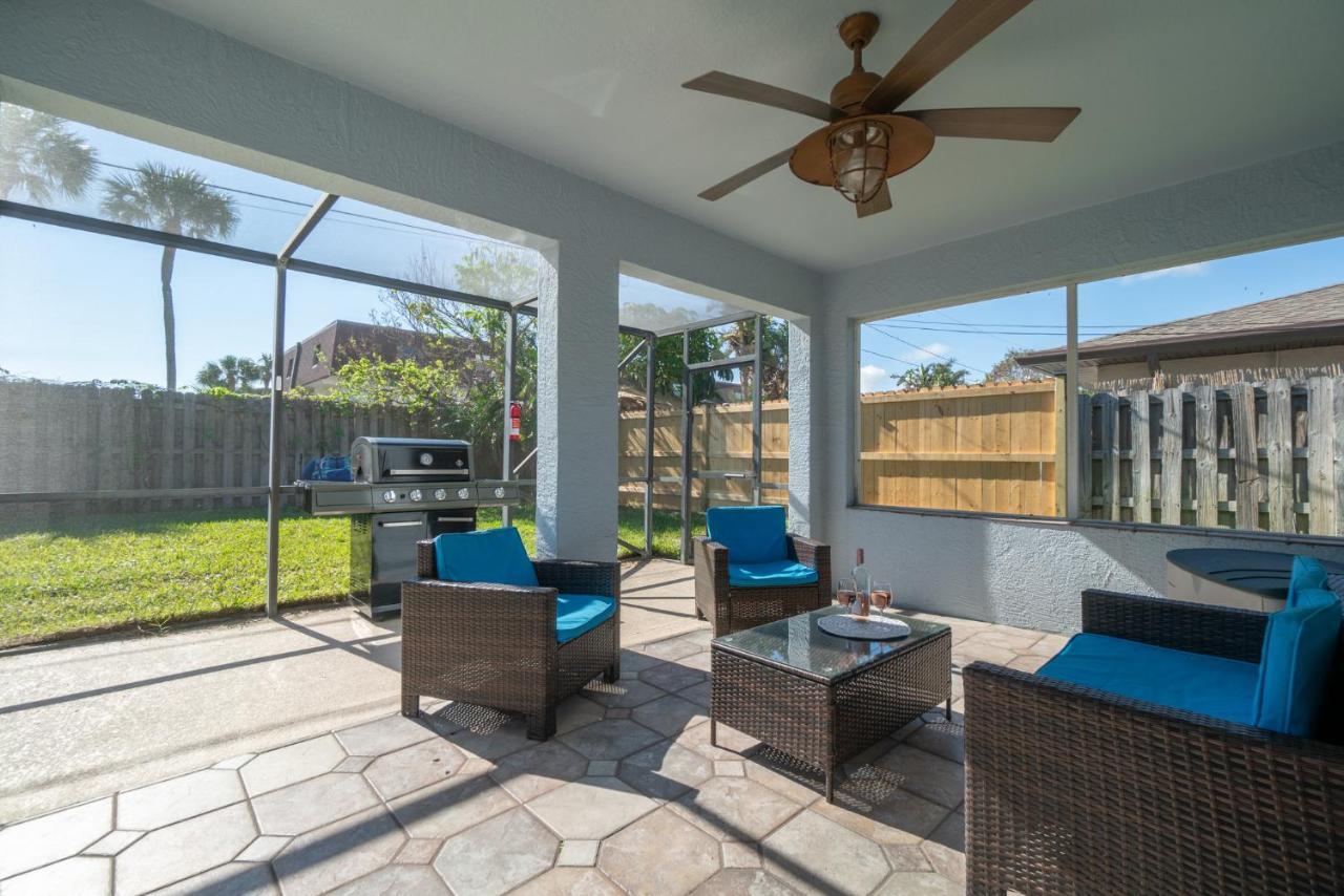 מלבורן Serene Seaside Retreat - Dog Friendly - 2Br Townhouse With Shared Heated Pool Steps To Paradise Beach! מראה חיצוני תמונה