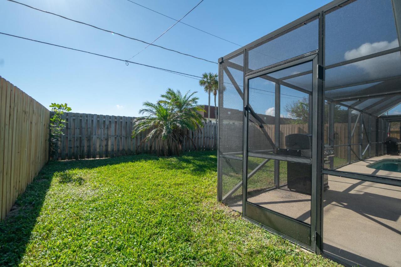 מלבורן Serene Seaside Retreat - Dog Friendly - 2Br Townhouse With Shared Heated Pool Steps To Paradise Beach! מראה חיצוני תמונה